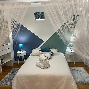 charmant-villeurbanne.hotels-rhonealpes.com/